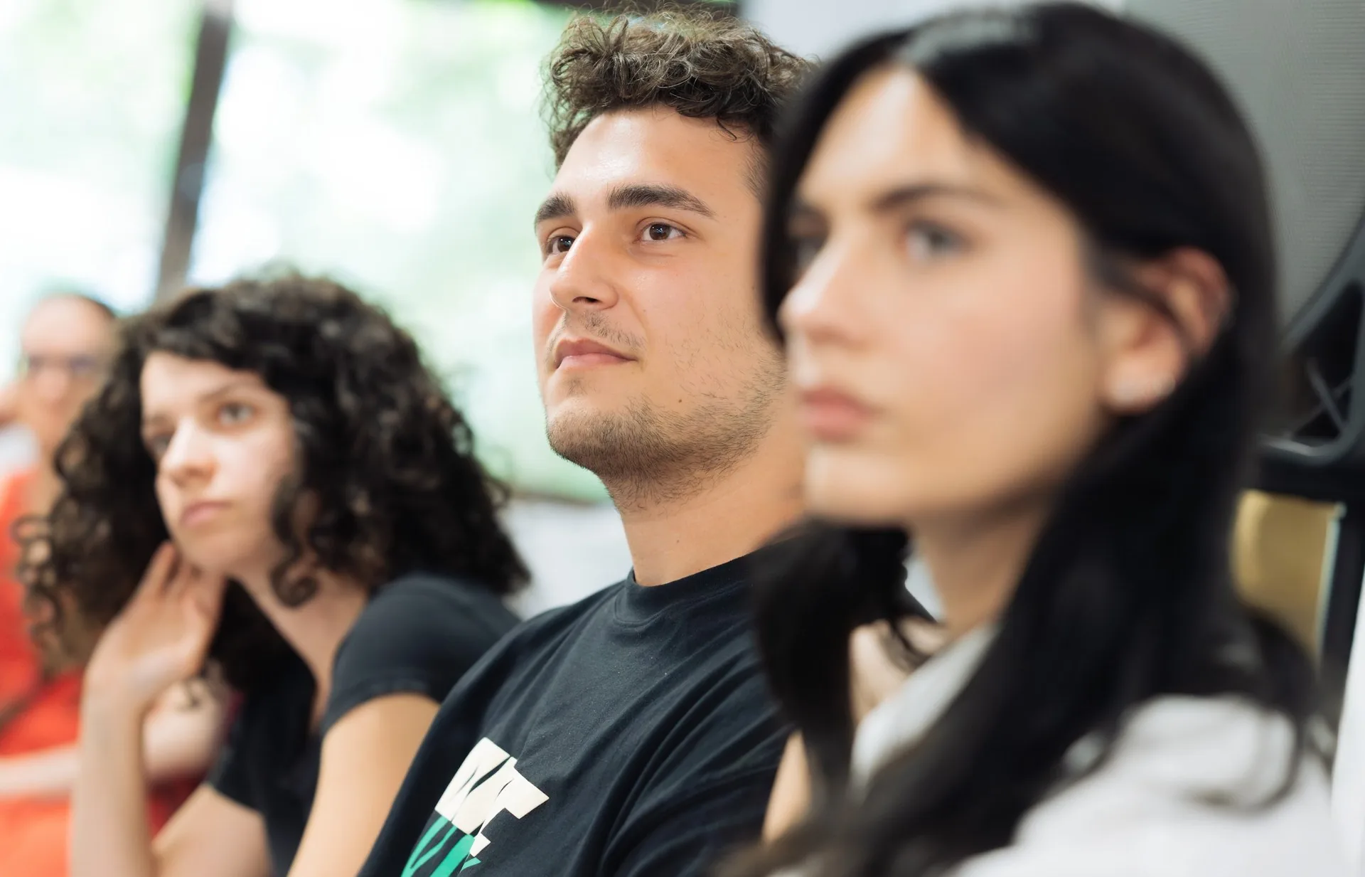 istt-participanti-tineri-curs-psihoterapie